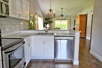 125 Moccasin Trail S in Jupiter, FL - Foto de edificio - Building Photo