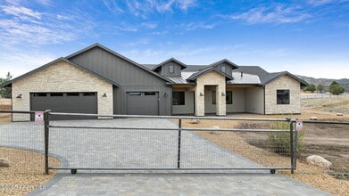 4613 W Stazenski Rd in Prescott, AZ - Building Photo - Building Photo