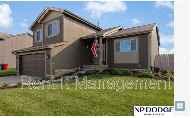 13811 S 43rd Ave in Bellevue, NE - Building Photo