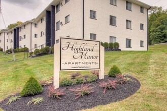 Highland Manor in Covington, KY - Building Photo - Primary Photo