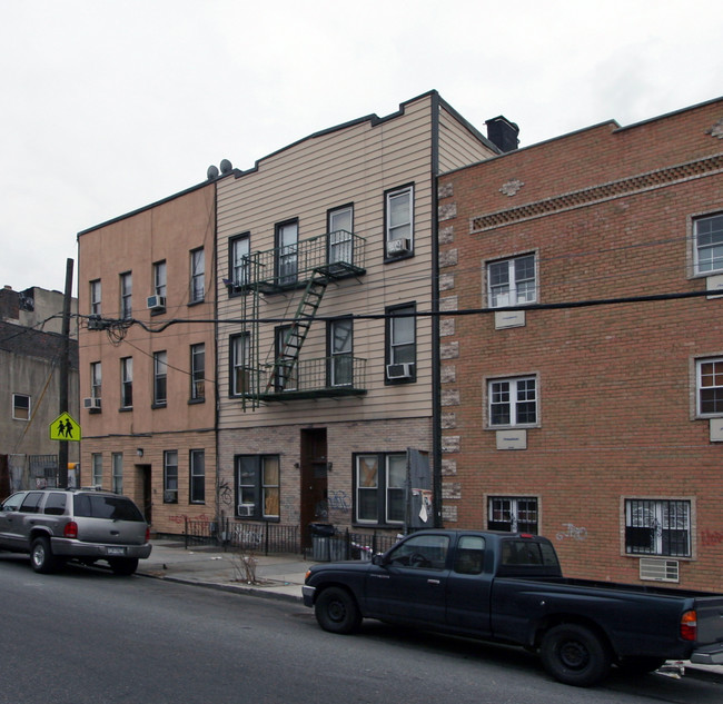 94 Central Ave in Brooklyn, NY - Building Photo - Building Photo