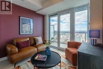 75 James St S in Hamilton, ON - Building Photo - Building Photo