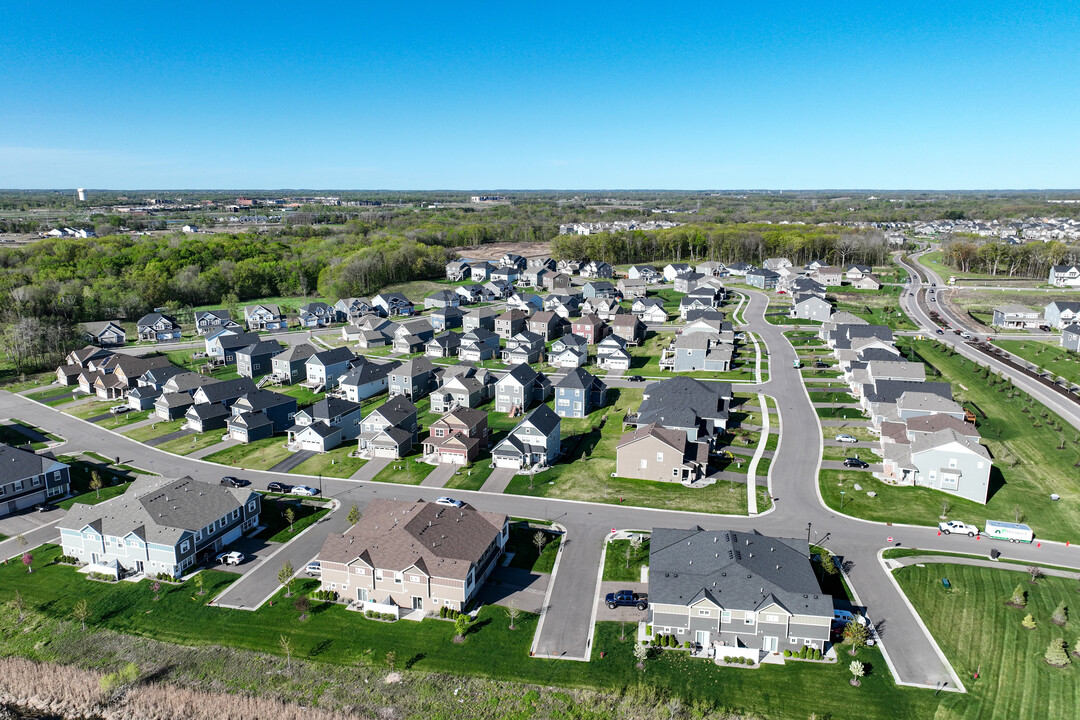 Sundance Greens in Maple Grove, MN - Building Photo