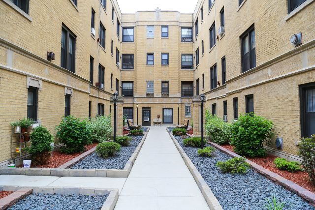 2845 N Orchard St in Chicago, IL - Building Photo