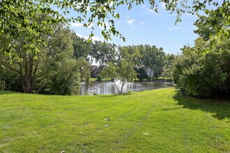 728 Brandon Pl in Wheeling, IL - Building Photo - Building Photo