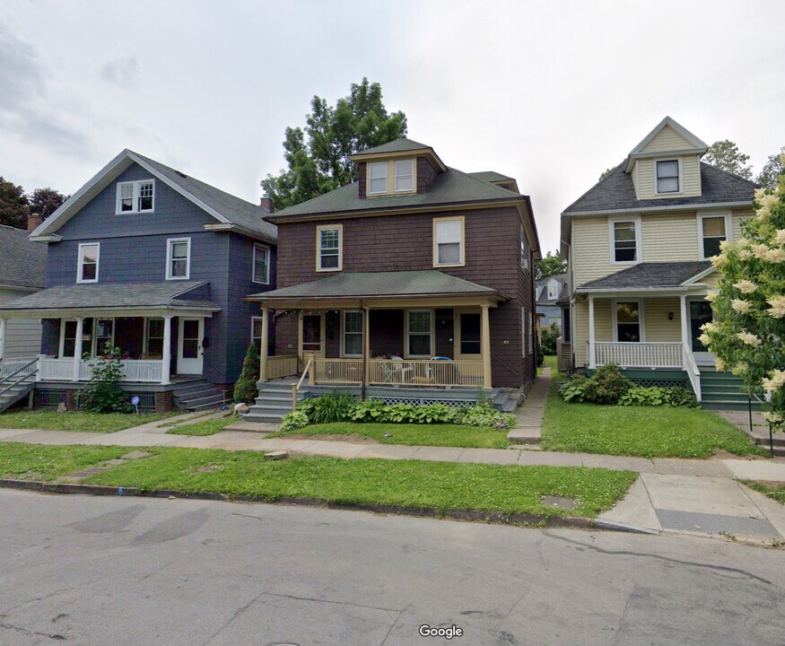 43 Nicholson St, Unit 43.5 Rear Apartment in Rochester, NY - Foto de edificio