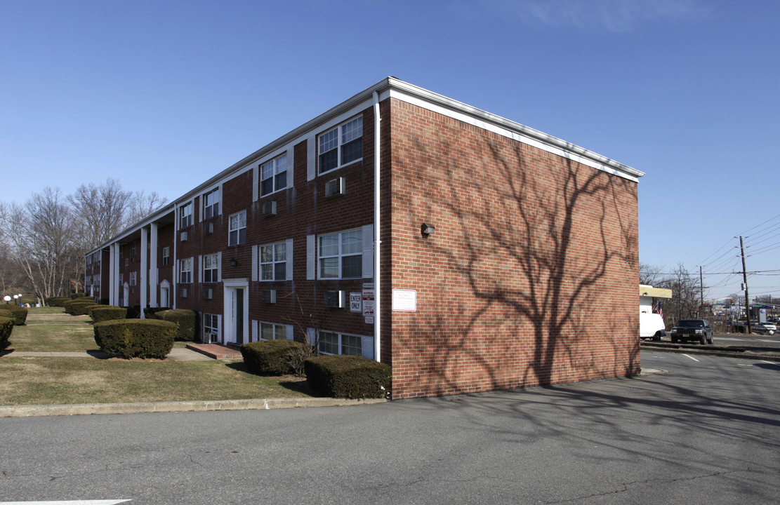 Casey Avenue Apartments in Edison, NJ - Building Photo