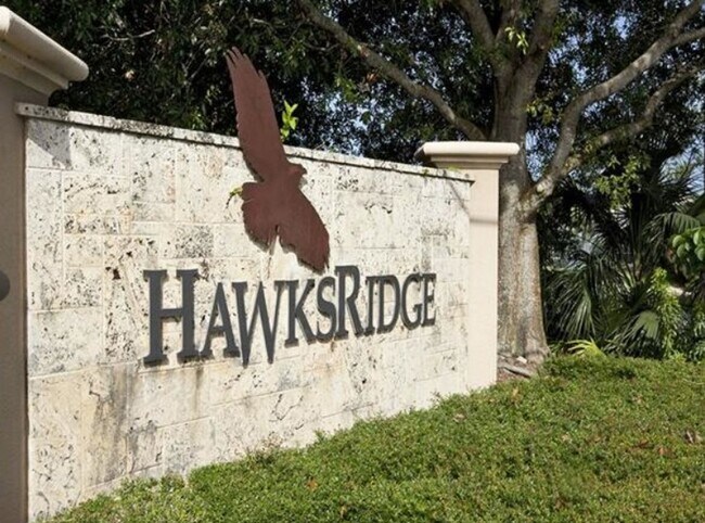 2205 Hawksridge Dr in Naples, FL - Building Photo - Building Photo