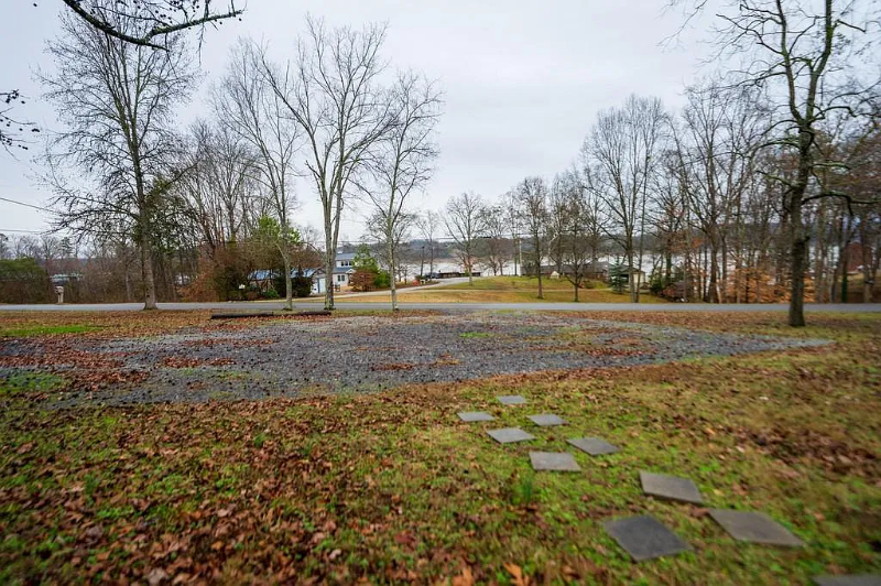 1495 Old Chisholm Trail in Dandridge, TN - Building Photo