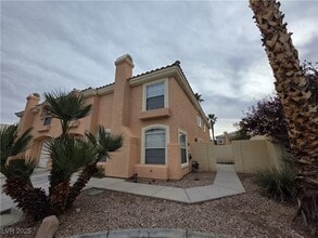 8453 Vast Horizon Ave in Las Vegas, NV - Building Photo - Building Photo