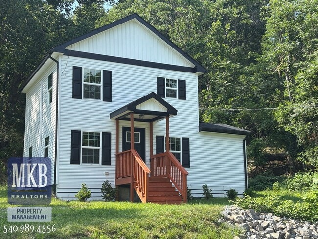 property at 811 Montvue Rd