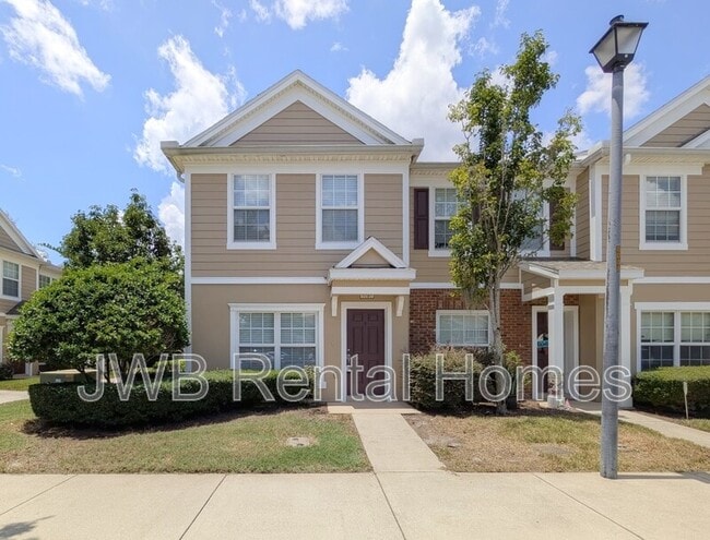 property at 8090 Summer Cove Ct