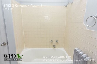 6752 S Crandon Ave in Chicago, IL - Building Photo - Building Photo