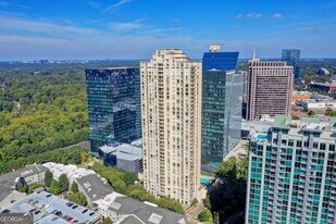 3445 N Stratford Rd NE, Unit 2106 in Atlanta, GA - Building Photo