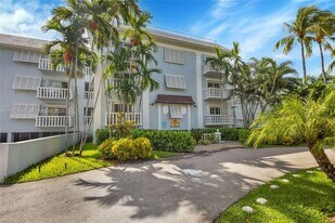 1150 Madruga Ave in Miami, FL - Building Photo