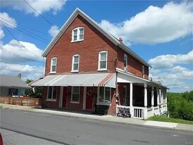 409 Pennsylvania Avenue, Unit 409 in Roseto, PA - Building Photo