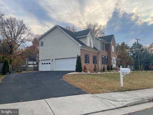 property at 2907 Dumas St