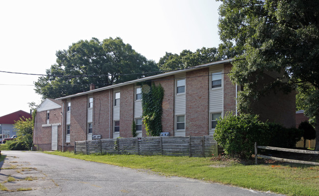 The Townhouses of Eastwood in Newport News, VA - Building Photo - Building Photo