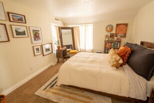 243 S Eliot St in Denver, CO - Building Photo