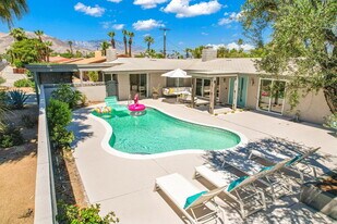 74350 Covered Wagon Trail in Palm Desert, CA - Building Photo