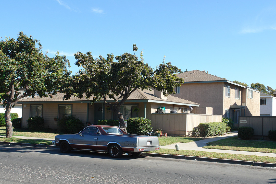 1240 Isleton Pl in Oxnard, CA - Building Photo