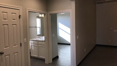 2606 N 5th St in Enid, OK - Building Photo - Building Photo