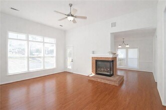 303 Leeward Walk Ln in Alpharetta, GA - Building Photo - Building Photo