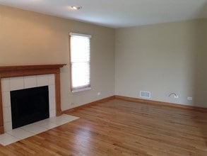 24905 Vermette Rd in Plainfield, IL - Foto de edificio - Building Photo