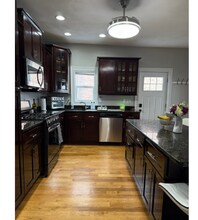 273 Dorchester St, Unit T in Boston, MA - Foto de edificio - Building Photo