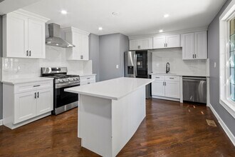 4251 N Lawndale Ave in Chicago, IL - Building Photo - Building Photo