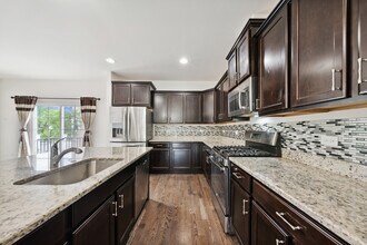 4277 Liberty St in Aurora, IL - Building Photo - Building Photo
