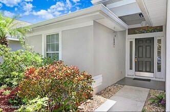 2711 Stratford Pointe Dr in West Melbourne, FL - Foto de edificio - Building Photo