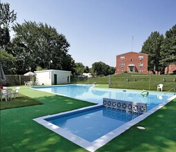 Dorilyn Terrace Apartments in Langhorne, PA - Building Photo - Building Photo