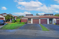 10048 SW 16th St in Pembroke Pines, FL - Building Photo - Building Photo