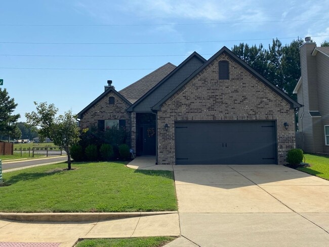 property at 2643 Lily Way