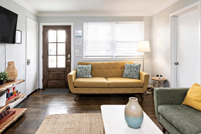property at 607 20th St