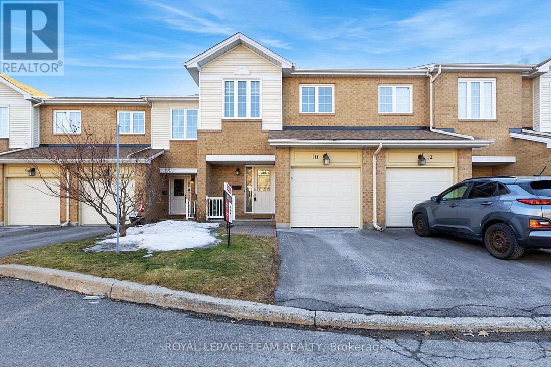10 Stonebriar Dr in Ottawa, ON - Building Photo