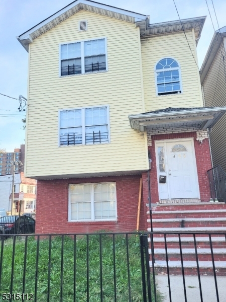 456 14th Ave in Newark, NJ - Building Photo