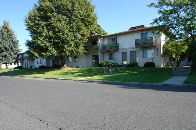 La Villa Riviera in Spokane, WA - Foto de edificio - Building Photo