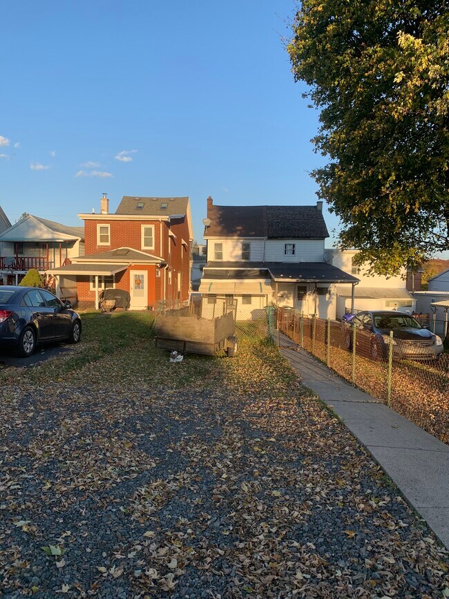 240 N Nice St in Frackville, PA - Building Photo - Building Photo