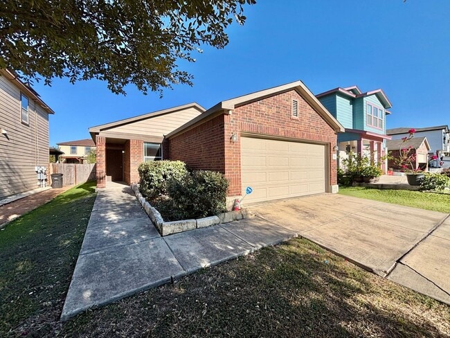 7322 Azalea Square in San Antonio, TX - Building Photo - Building Photo