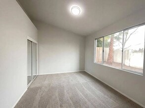 108 Austin Dr in Folsom, CA - Building Photo - Building Photo