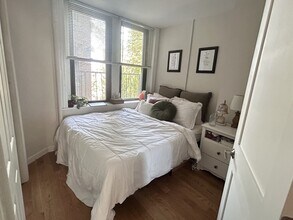 33 Grove St, Unit 3 in Boston, MA - Building Photo - Building Photo