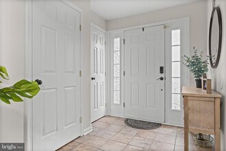 41 Clemens Ln in Washington Township, NJ - Building Photo - Building Photo