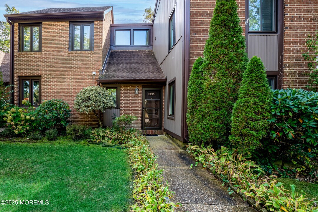 904 Schooner Dr in Toms River, NJ - Building Photo