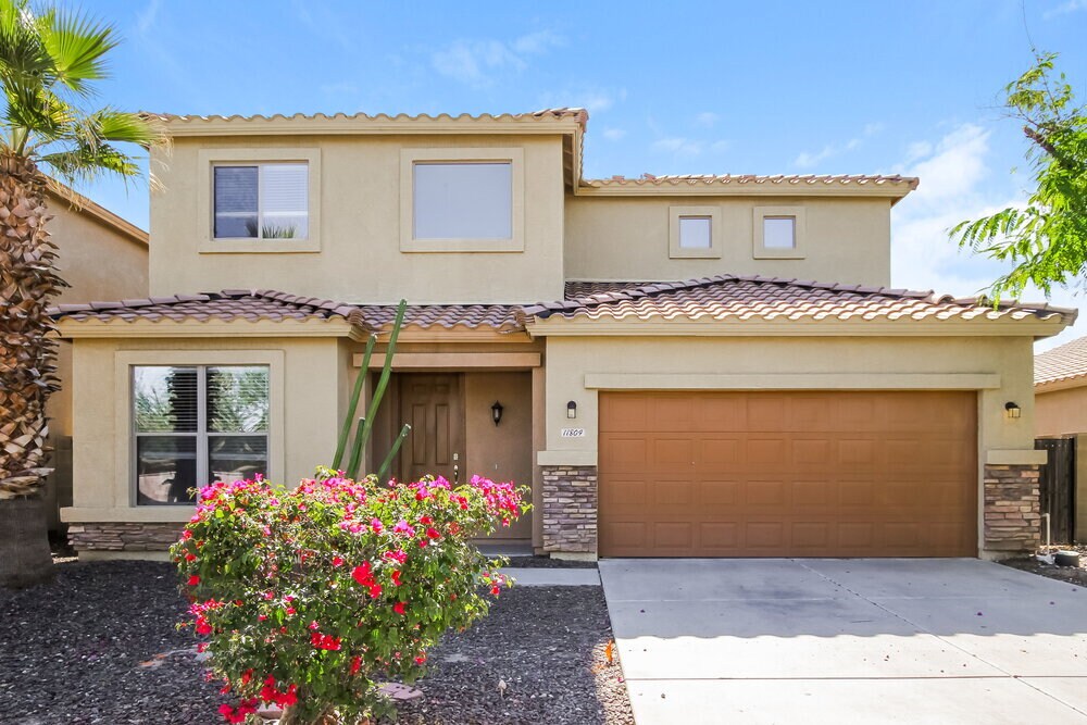 11809 W Hopi St in Avondale, AZ - Foto de edificio