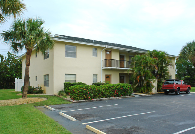 Spruce Ridge Apartments in Stuart, FL - Building Photo - Building Photo