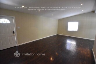 18612 Arminta St in Los Angeles, CA - Building Photo - Building Photo