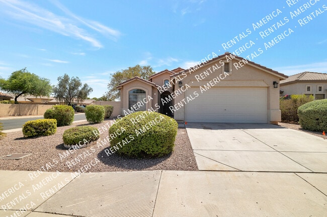13367 W Redfield Rd in Surprise, AZ - Building Photo - Building Photo
