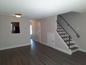 40 Village Hill Ln in Natick, MA - Building Photo - Building Photo